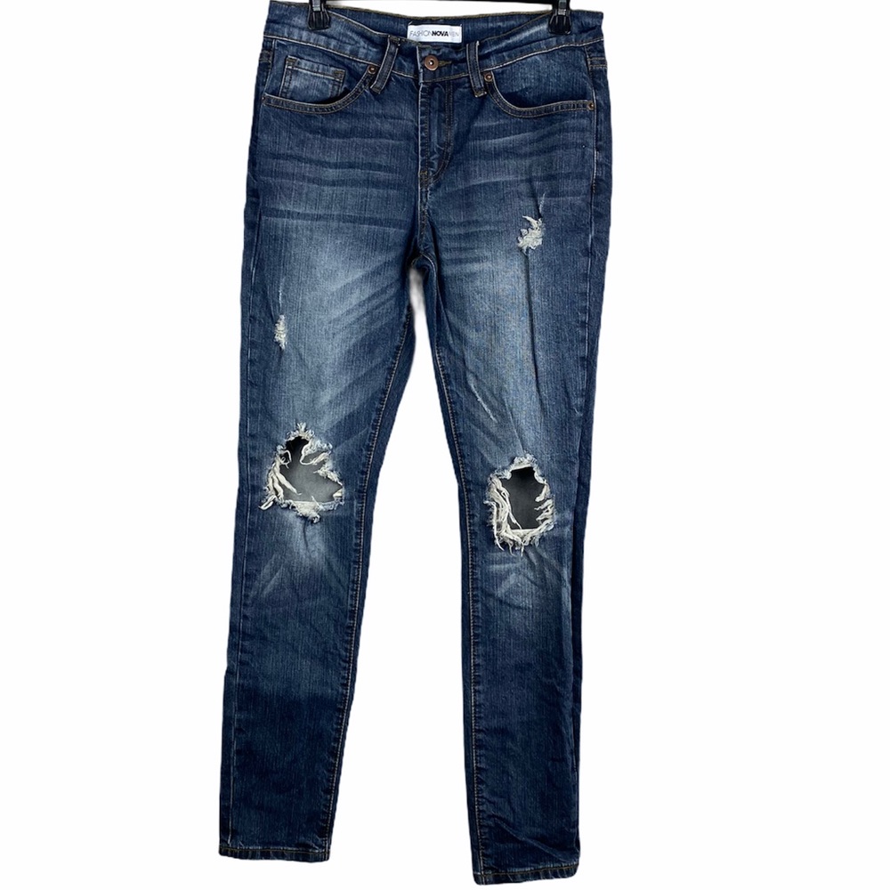 FashionNova Men Ripped Jeans